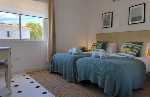 The Lemon Tree by the Sea - Photo 21