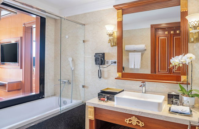 DLG Hotel Danang - Photo 75