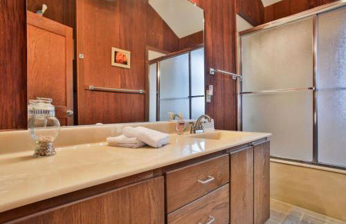 Abalone Alcove! Hot Tub! Pool Table! AMAZING VIEWS! Fast WiFi!! Dog Friendly! - Foto 14