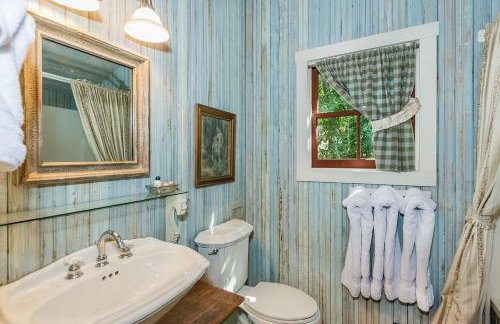 Ada's Peach Street Hideaway - Foto 24