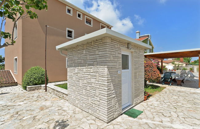 Apartment 1376 - Photo 51