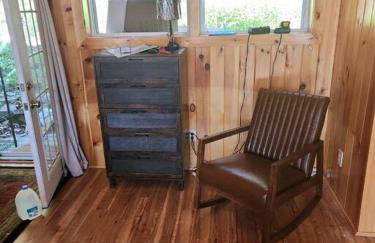 Spacious 5 Bedroom Cabin with Riverview & Black Lake Access - Foto 24
