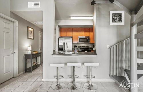 King Beds and Patio Dining in ATX West Campus Gem - Foto 11