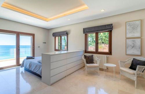 Villa Irene, Large First Line Villa wíth amazing sea- and coast views and large private swimming pool! - Photo 41