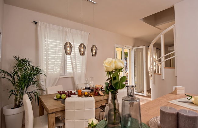 Luxury Villa Lelu With Heated Saltwater Pool, Parking, High Speed Internet, Bbq, el. car Charge T2 - Foto 45