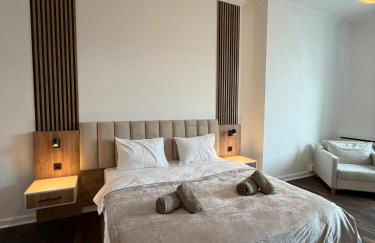 Jomi Stays - Kudamm - Foto 29