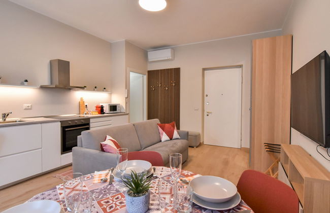 1 bedroom Apartment in Milan - Photo 1