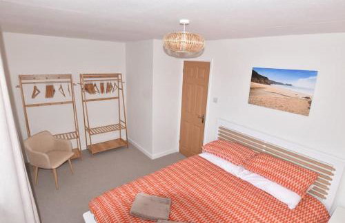 Family House - Breath Taking Views Over Mounts Bay - Photo 14