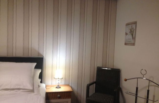 Ground Floor Palatine - Photo 5