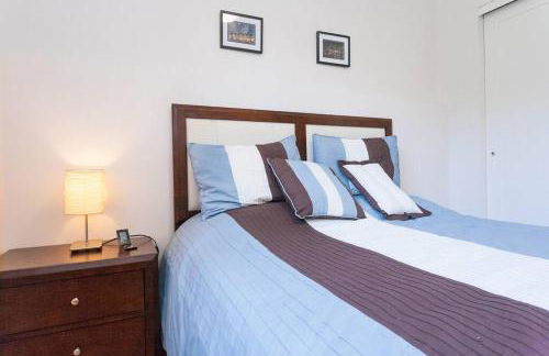 1br in quaint area, subway 12 mins to downtown, free EVcharge - Foto 2