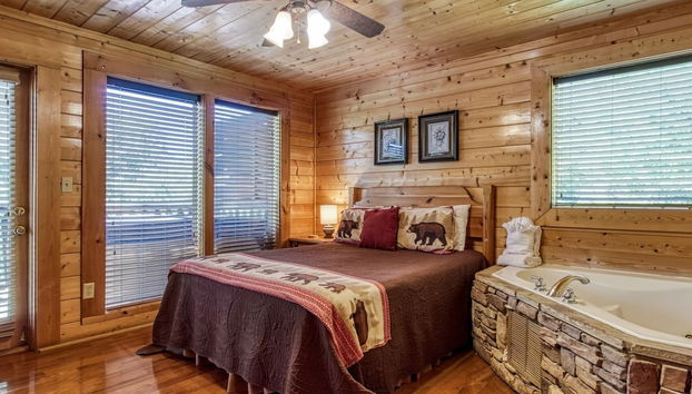 Ern850 - Simply The Best - Great Location - Close To All The Action! 4 Bedroom Cabin by RedAwning - Foto 4, Habitación