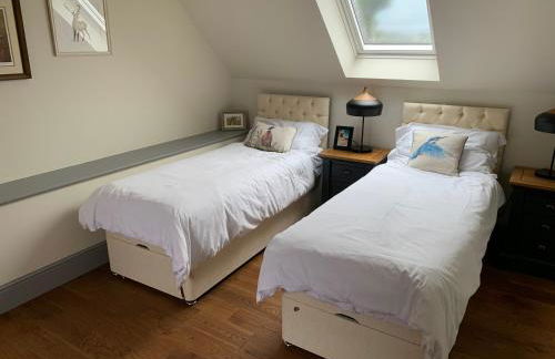 Luxury Boutique Country Cottage With Hot Tub - Photo 12