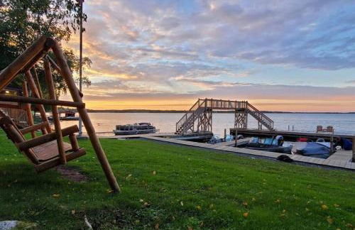 Lakeside 2 Bedroom Wolf's Den Cabin On Kab - Foto 11