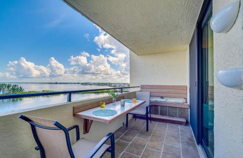 Tropical Retreat with Pool and Tennis Courts in Hudson - Foto 1