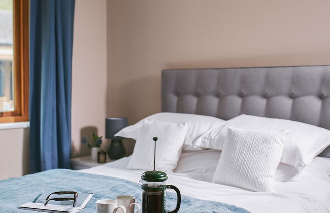 Swifts Return in Lower Ashton - Foto 21