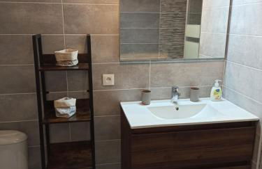 O GECKO MARIN T2 classé entre mer et village à pied - Foto 5