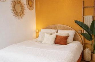 Studio rénové climatisé tout confort - Lit Queen size - emplacement idéal près des plages - Foto 3