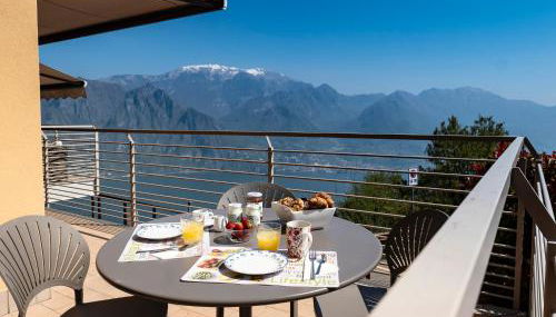 EnjoyIseoLake - Lights on The Lake - Photo 4