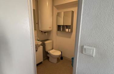 Studio 20m2 parking 4rue proudhon wifi rdcsureleve - Foto 12