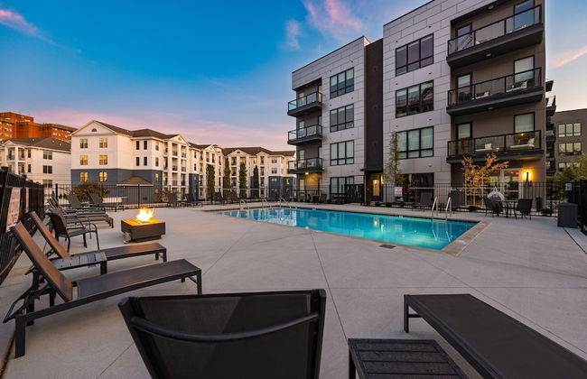 Wonderstruck Walkable Midtown Location at Odyssey Pool BBQ Fitness Room - Foto 25