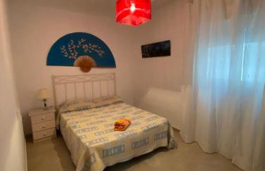Apartamento con vistas a la Playa con Ascensor y WIFI 9 pax - Foto 11