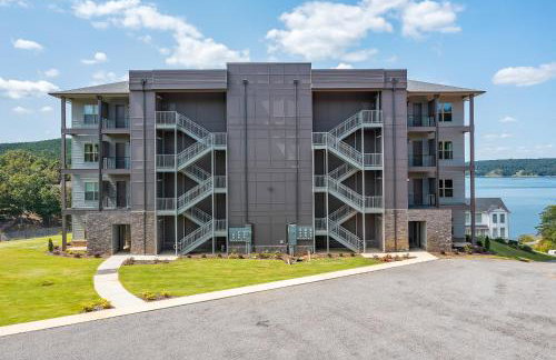 Mallard Pointe Unit 200- Luxury Condo- Conveniently Located! - Foto 40