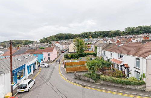 Gower Vista 3 bed in Mumbles with free parking & sea views - Foto 21