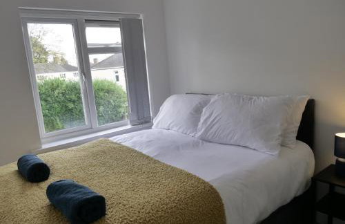 Three bed house in Wolverhampton - Photo 19