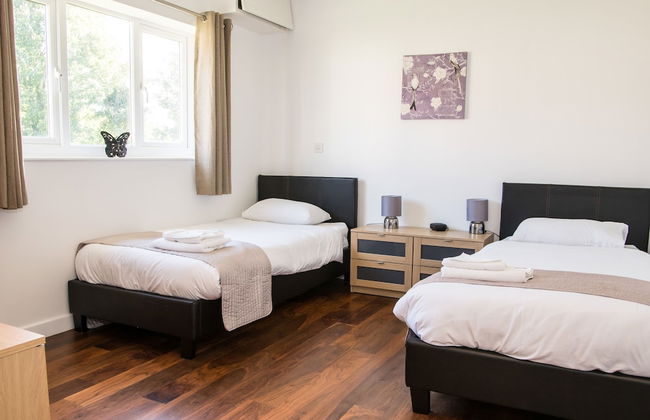 Stoneleigh Village - Photo 11