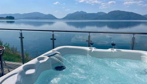 Loch Linnhe Waterfront Lodges with Hot Tubs - Foto 1