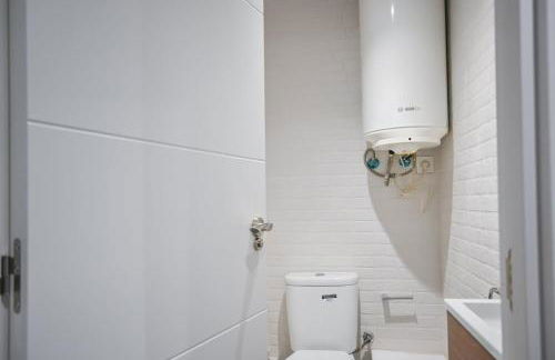 Apartment with Balcony on Calle Santa Engracia Temporal SEN1692 - Foto 14