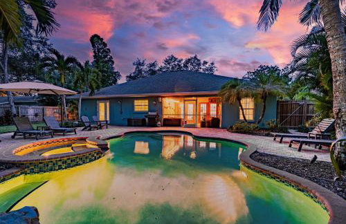 Nautical Escape! Private pool home with a tropical backyard oasis! - Foto 44