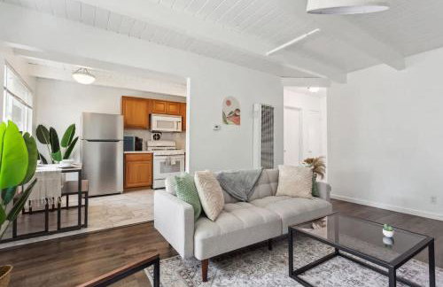 UC Proximity - Cozy City Stay - Free Parking Spot - Photo 47