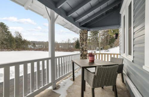 Lakefront Couples Retreat in the Poconos - Foto 11