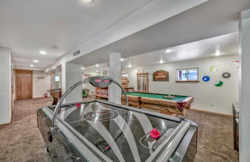 Black Bear Villa - large 4 BR 4 BA hot tub game room - Foto 17
