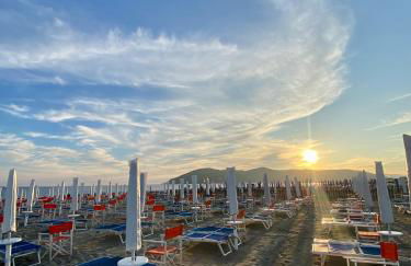 Casa Gabri - Luce, Mare, Apuane, AC, Parking - Foto 41