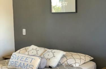 Chalé com Jacuzzi Vista do Lago - Foto 14