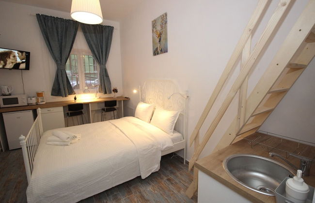 92 Residence - Photo 26