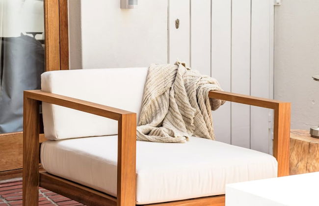 Experience Tranquility at Kelvin Urban Retreat - Photo 10