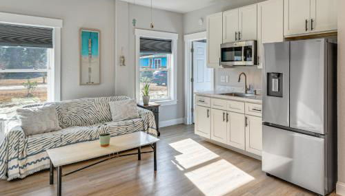 Outer Banks Couples Escape Near Beach and Gardens! - Foto 1