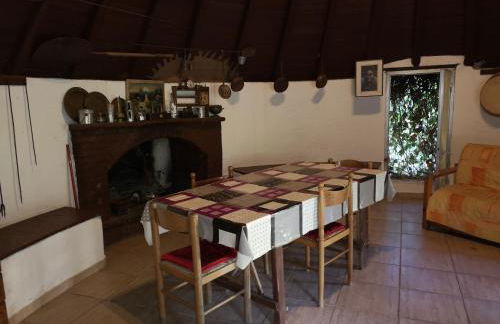 Pinnettu sardo tipica abitazione sarda in ecosistema insetti e animaletti simpatici in condivisione bagno esterno a 10metri Leggere attentamente Prima di prenotare - Foto 67