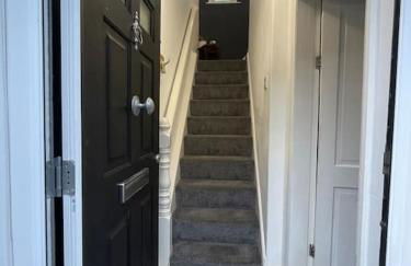 Hoole House- Bright and modern 2 bedroom house, close to Chester train station and the City Centre - Photo 25