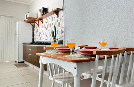 Cantinho Perfeito para Dois Conforto e Mar Bem Pertinho, Casa terrea no centro 80M Praia, Ar, Enxoval,Estacionamento e churrasqueira - Foto 28