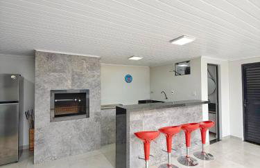 Casa para o show rural bairro neva - próx ao viaduto 277 e 3 min do centro - Foto 1