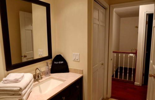 Cozy & Private Retreat Near Atlantic City! - Foto 35