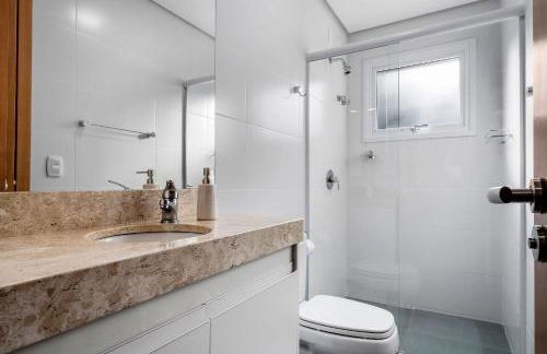 Casa de Pedra 2 Suítes c/ Piscina by Achei Gramado - Photo 25