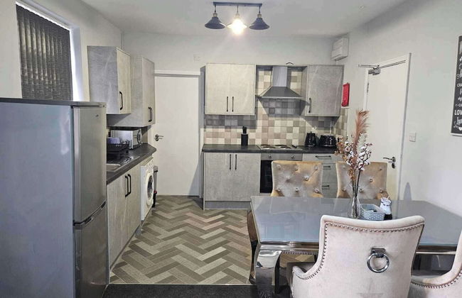 Telford Tranquility Apartment Flat 3 for 4 Guests - Foto 8