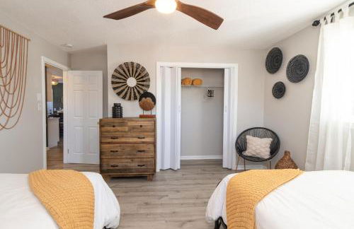 Family friendly & 5-mins to downtown Graham - Foto 12