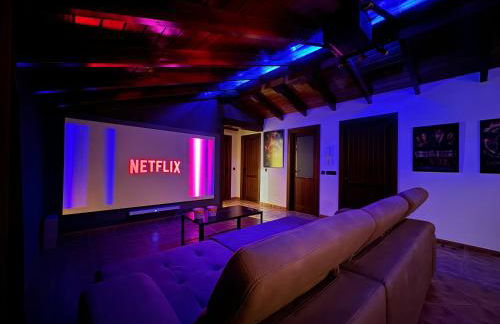 Chalet El Parral - Piscina y Sala de Cine - Photo 9