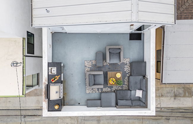 Seaside Style by Avantstay Rooftop Walk to Beach Chic Design - Photo 32